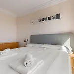 Gazules Del Sol 2458 Estepona