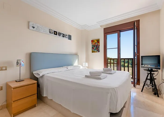 Gazules Del Sol 2458 Estepona