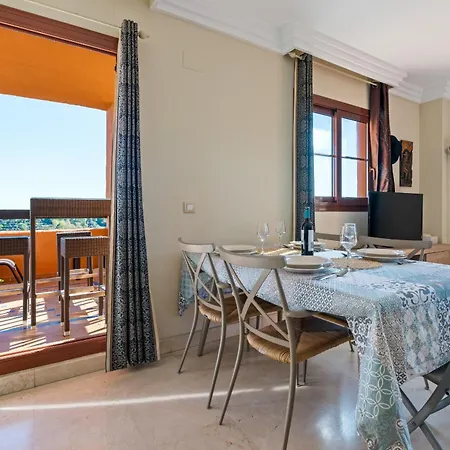 Gazules Del Sol 2458 * إِستيبونا